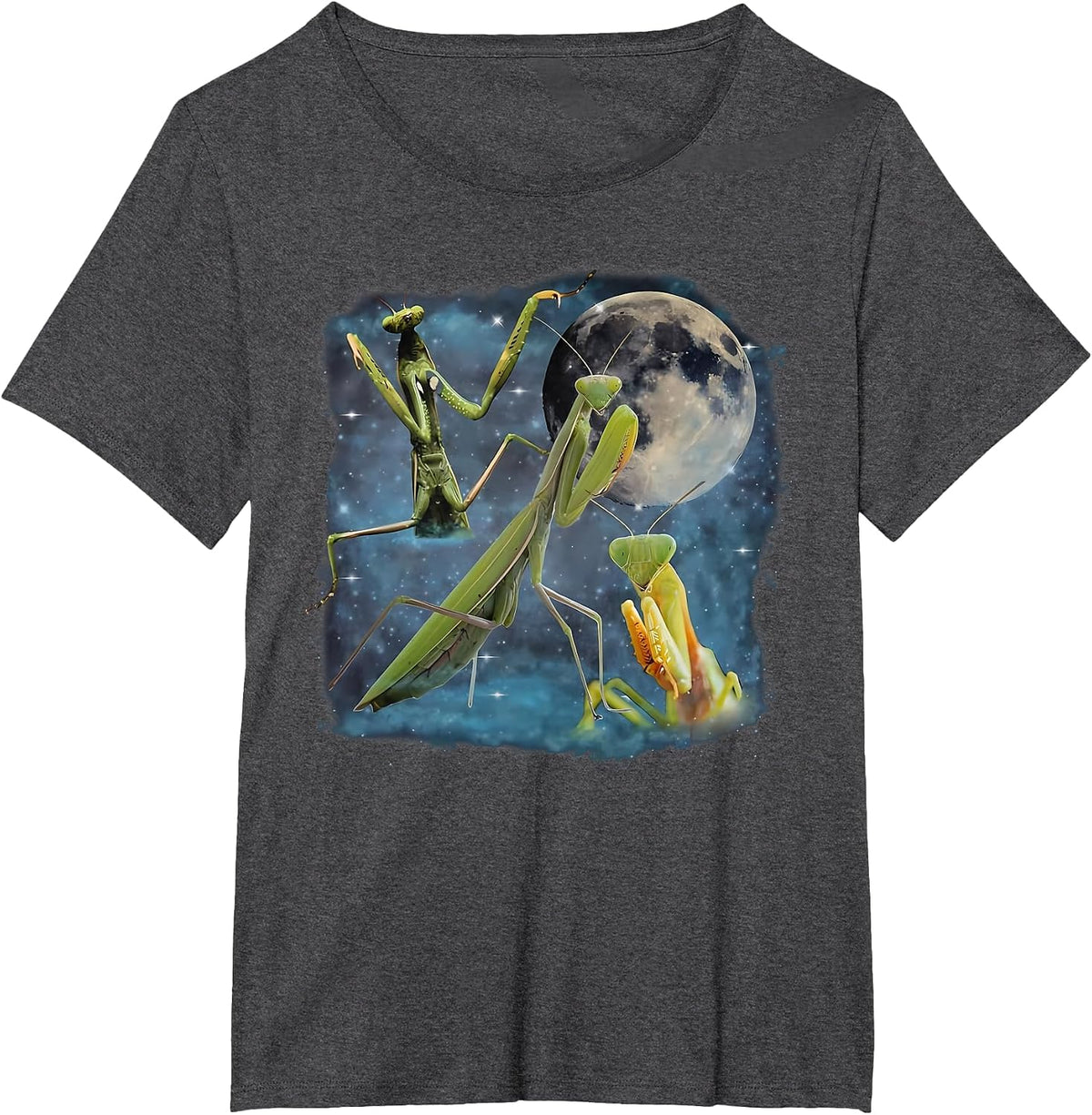 3 Praying Mantis Howling The Moon Entomologist Insect Lover T-Shirt - Dark Heather Grey