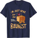 I´m just here for the brunost Design T-Shirt - Navy Blue
